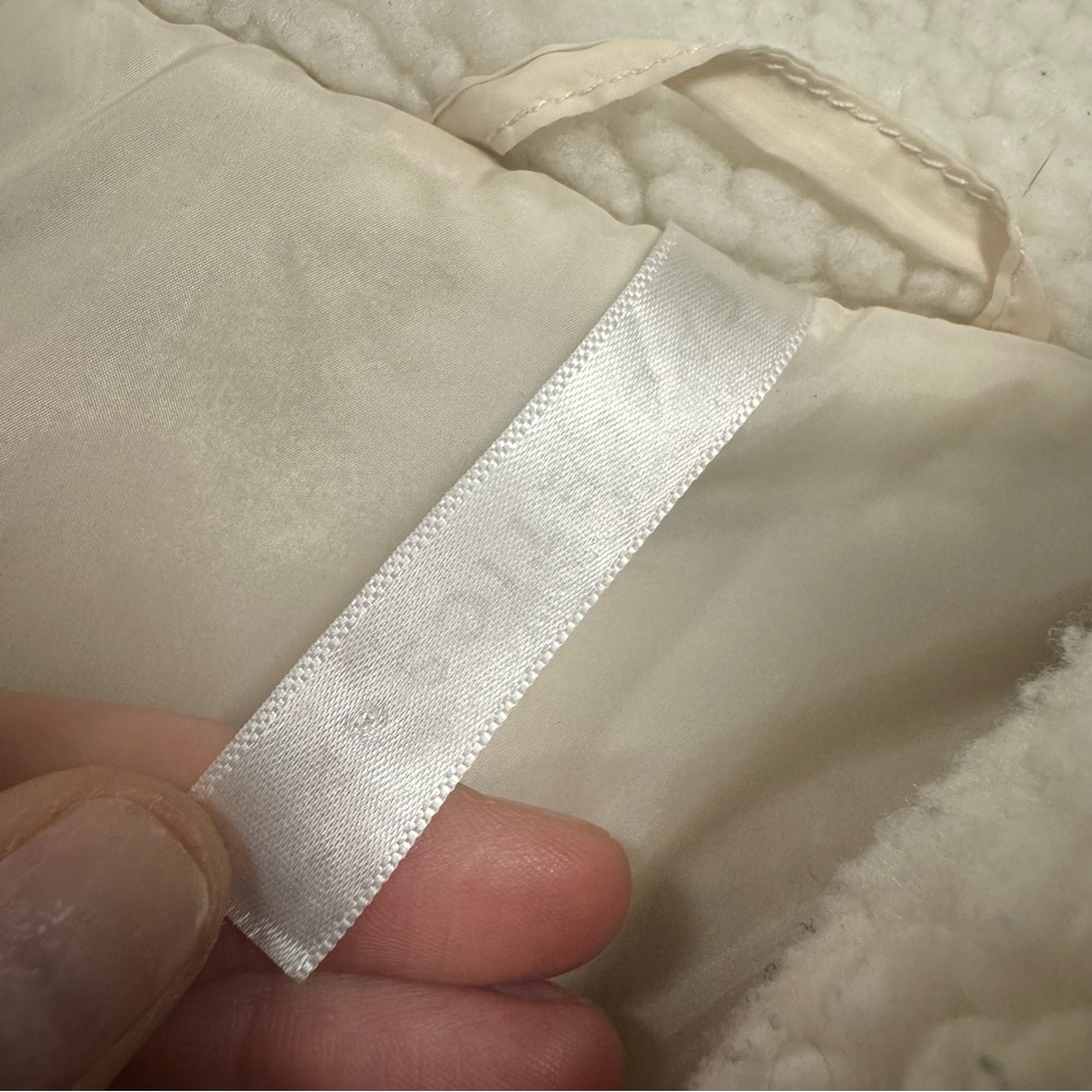 Fabletics Sherpa Button Front Jacket Size Medium - image 5